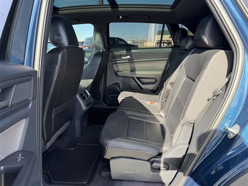 Used 2022 Volkswagen Atlas Cross Sport SE w/ Panoramic Sunroof Package image 13