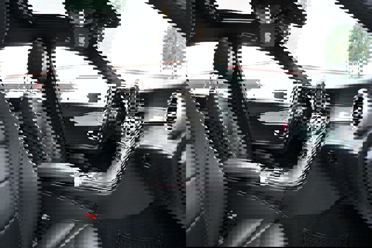 Used 2021 Mercedes-Benz C 300 Sedan image 15