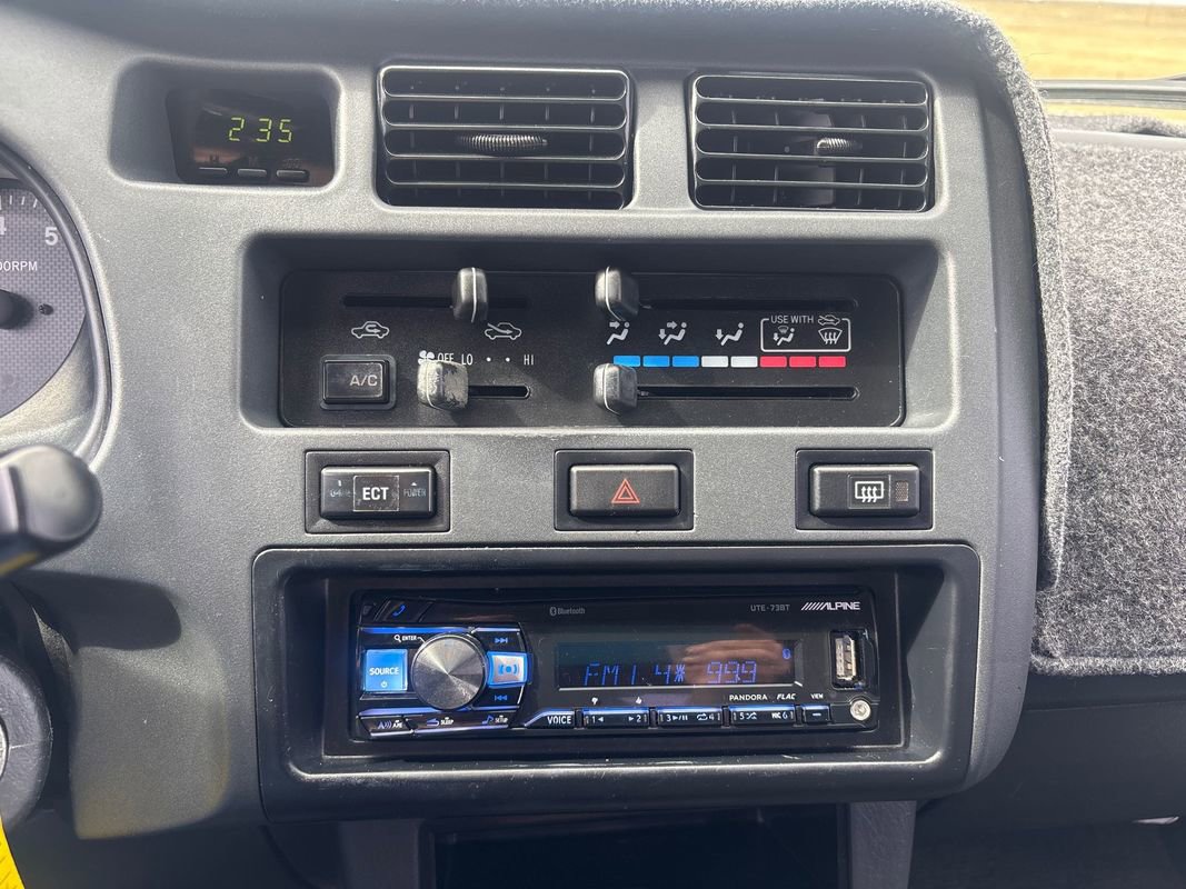 Used 1999 Toyota RAV4 2WD 4-Door image 12