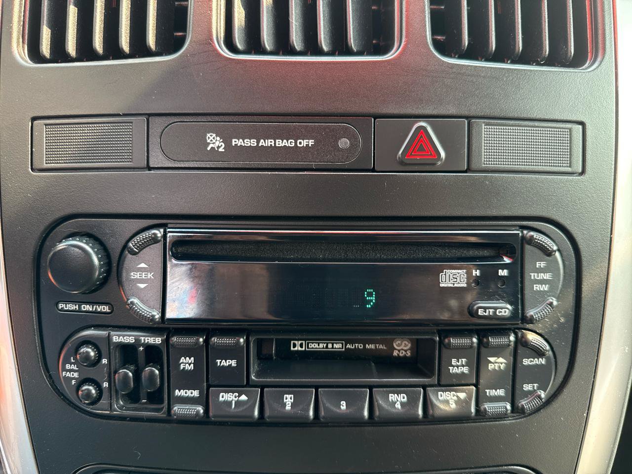 Used 2005 Chrysler Town & Country Touring FWD image 18