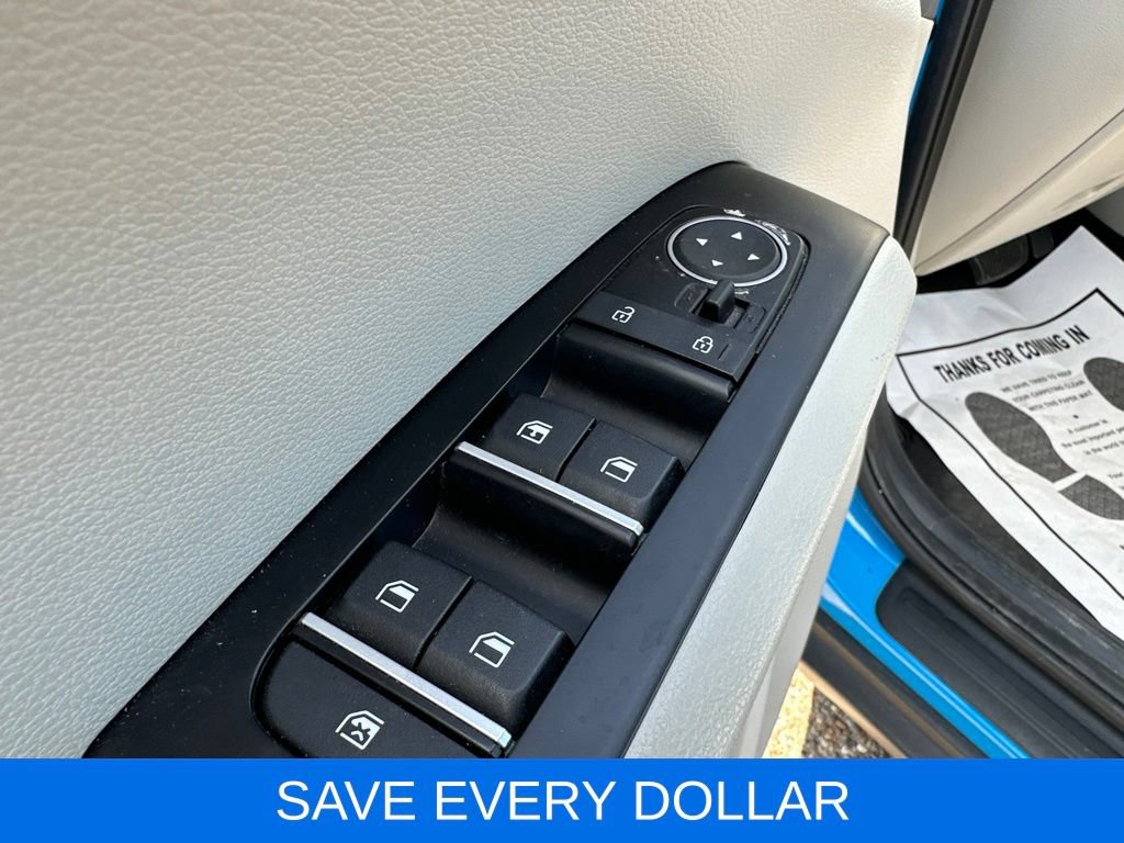 Used 2025 Kia Soul EX FWD image 7