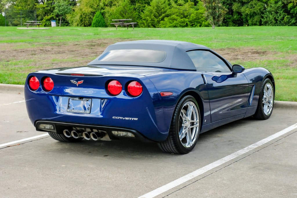 Used 2006 Chevrolet Corvette Convertible w/ Preferred Equipment Group RWD image 12
