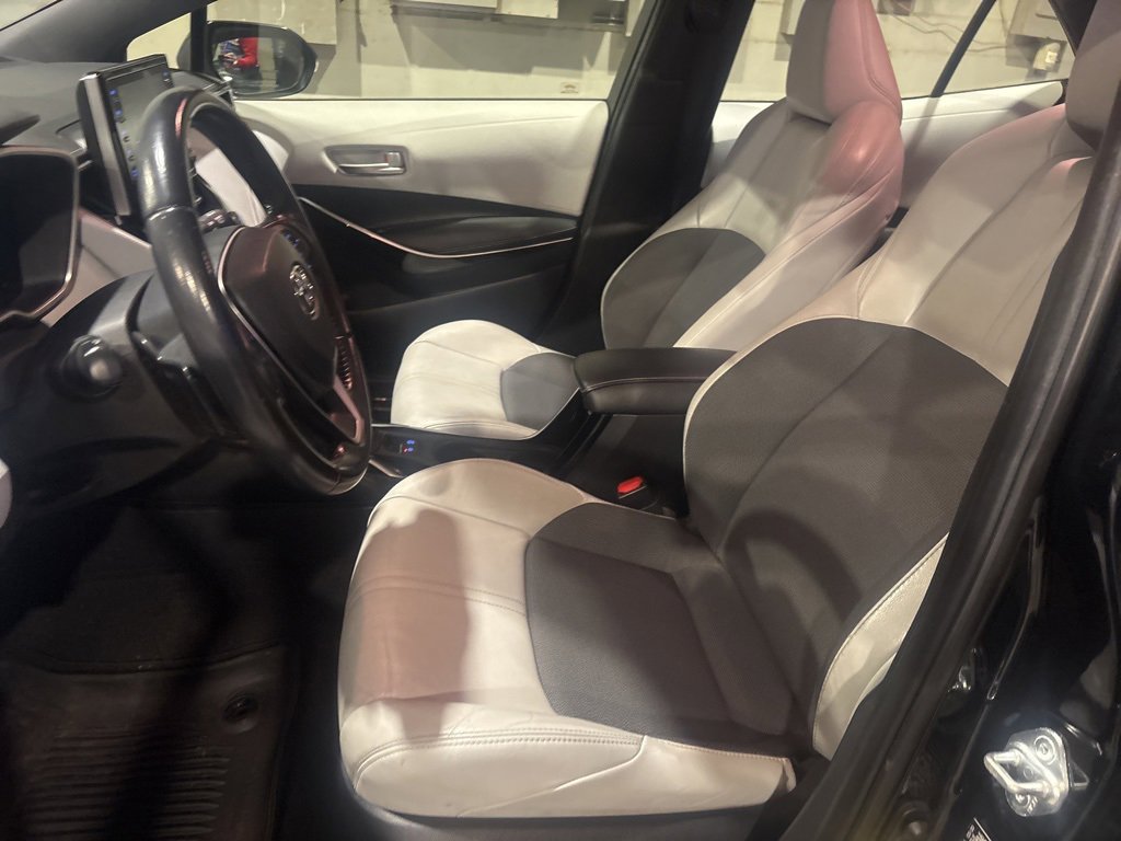 Used 2020 Toyota Corolla XSE image 12