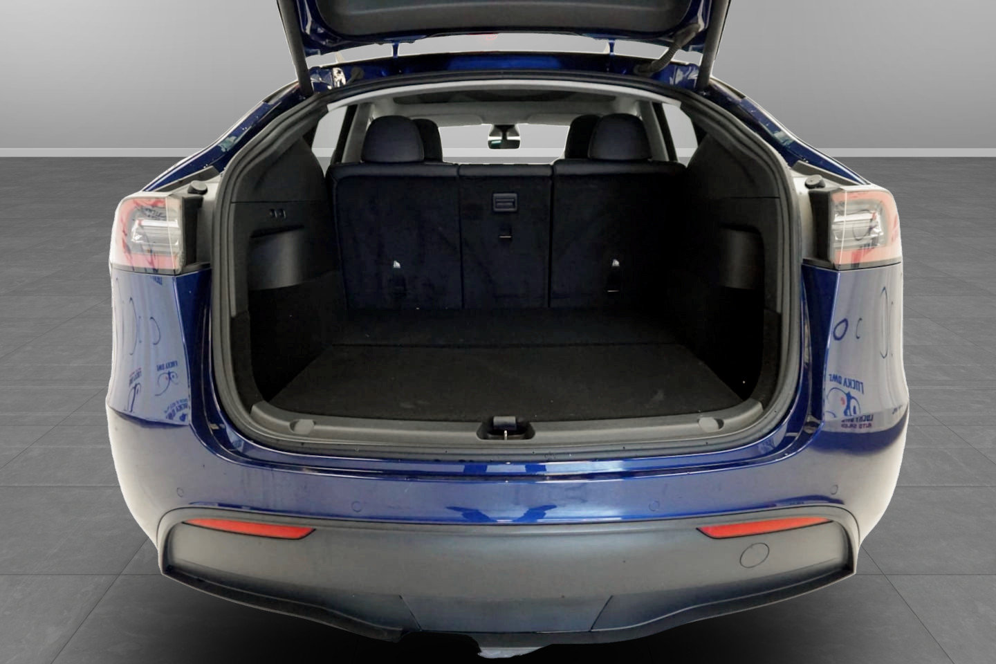 Used 2022 Tesla Model Y Performance AWD/4WD image 9