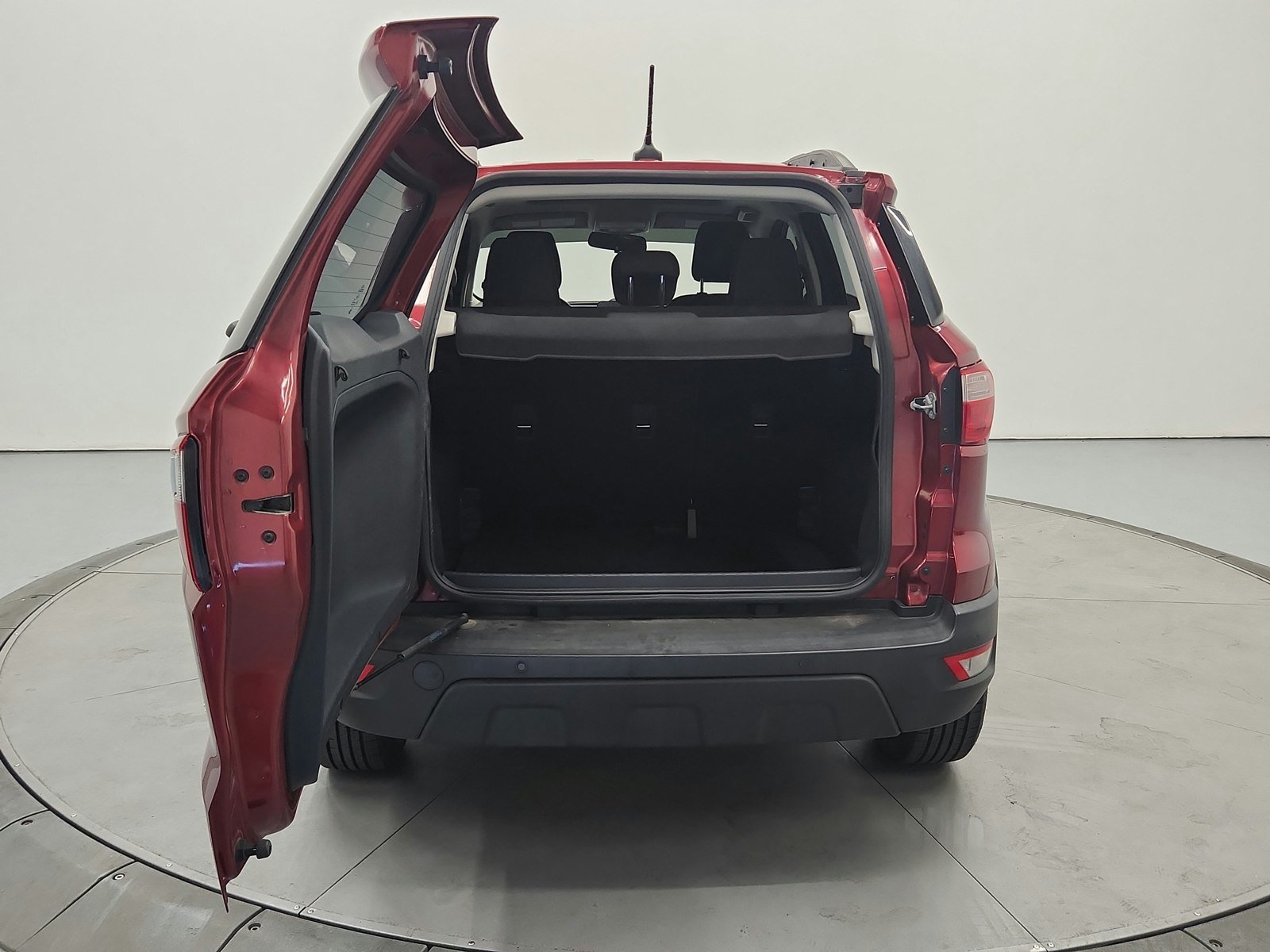 Used 2020 Ford EcoSport SE FWD image 25