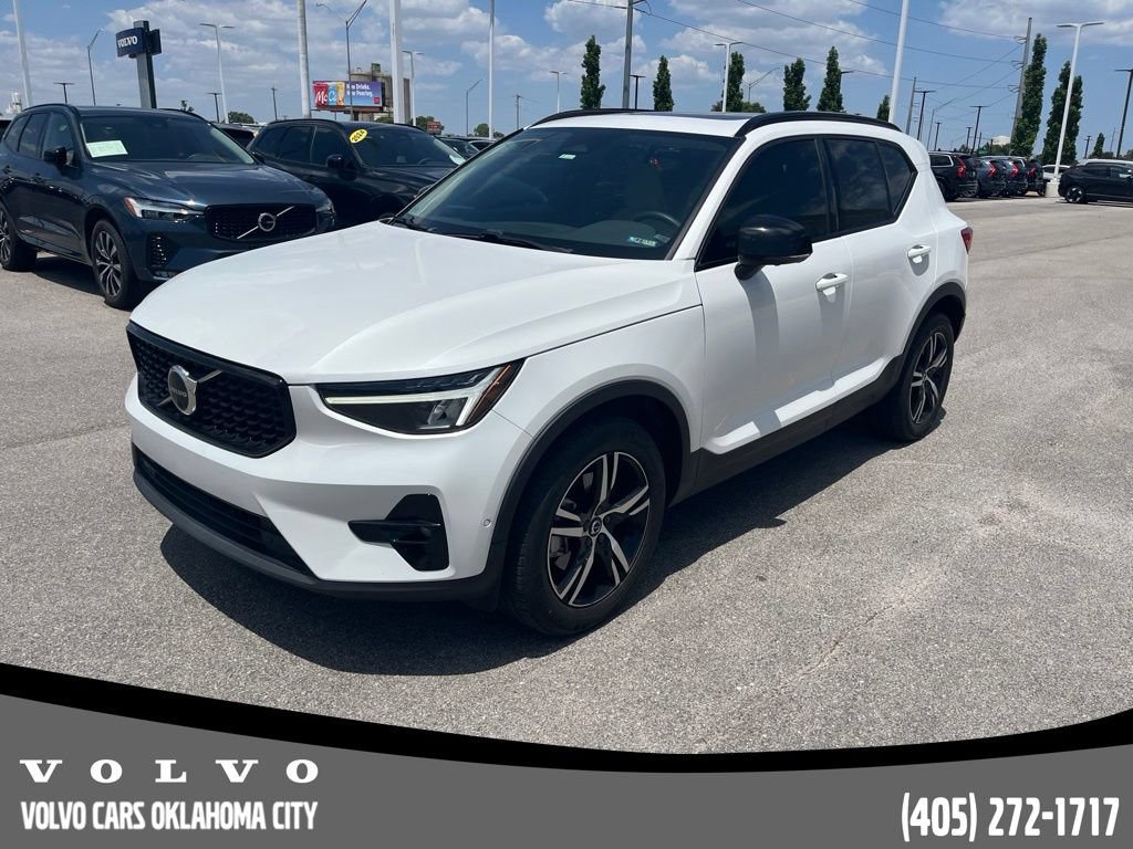 Certified 2023 Volvo XC40 B4 Plus w/ Driver Assist Package FWD image 1