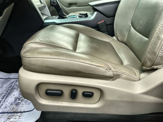 Used 2015 Ford Explorer XLT w/ Equipment Group 202A image 16