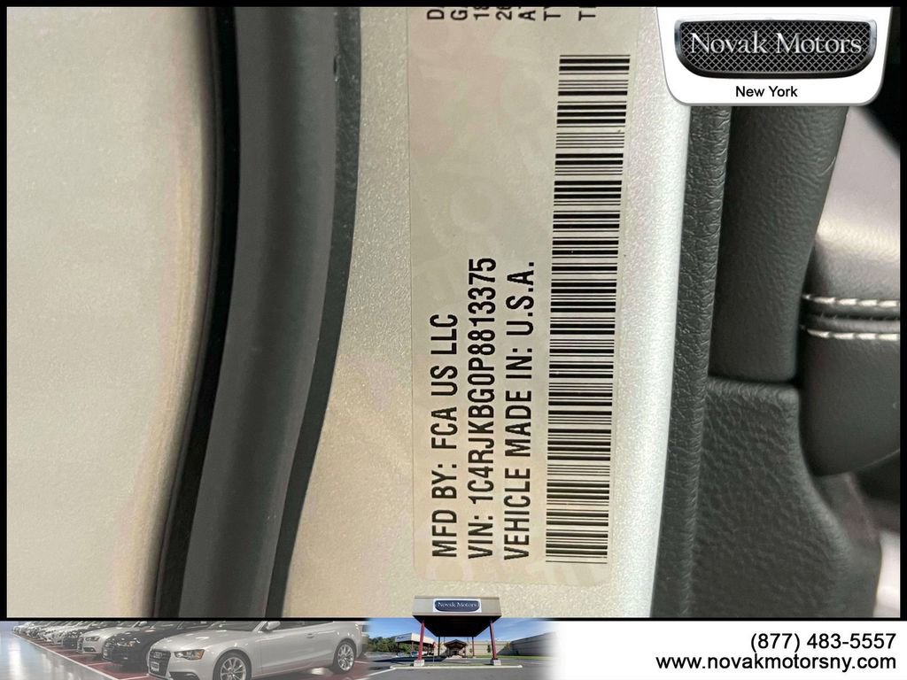 Used 2023 Jeep Grand Cherokee L Limited image 21