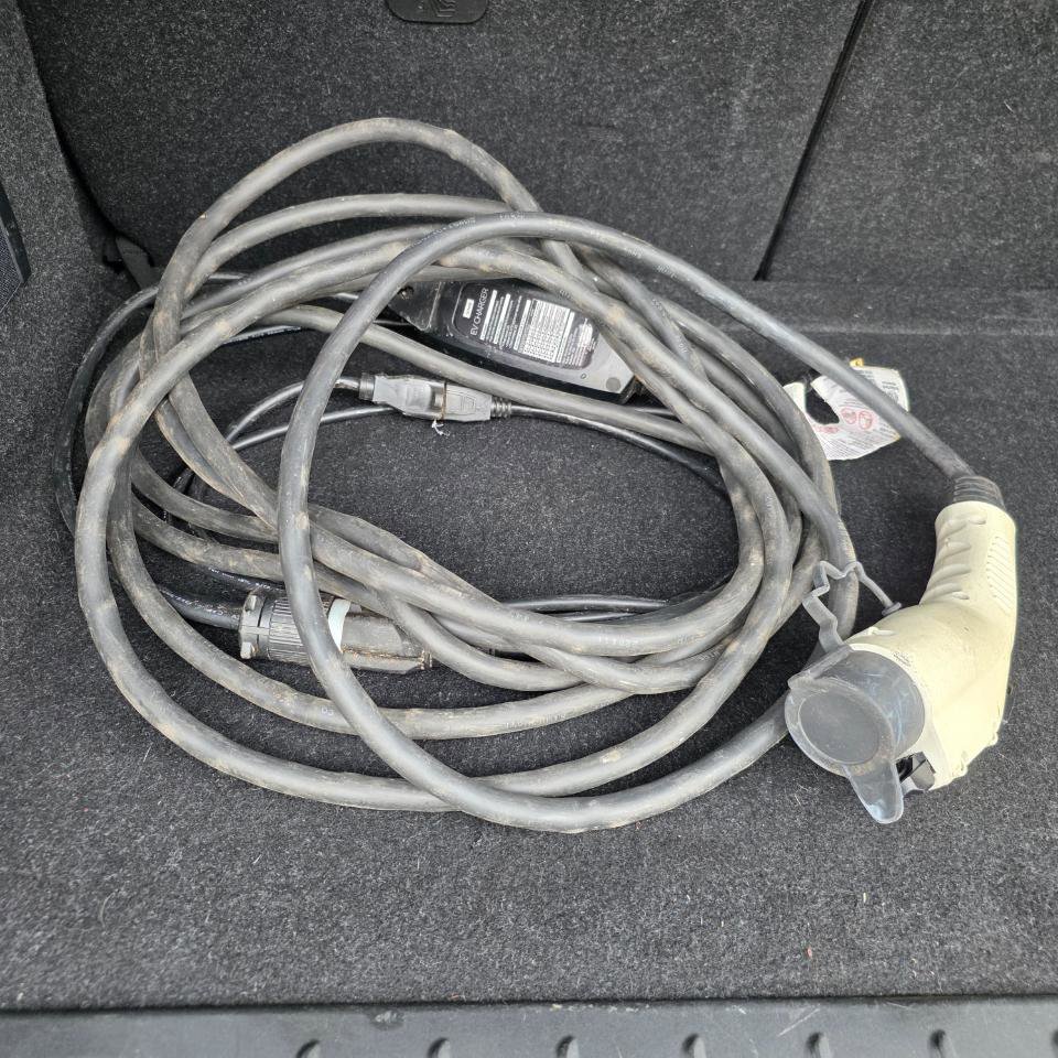 Used 2015 BMW i3 w/ Range Extender RWD image 35
