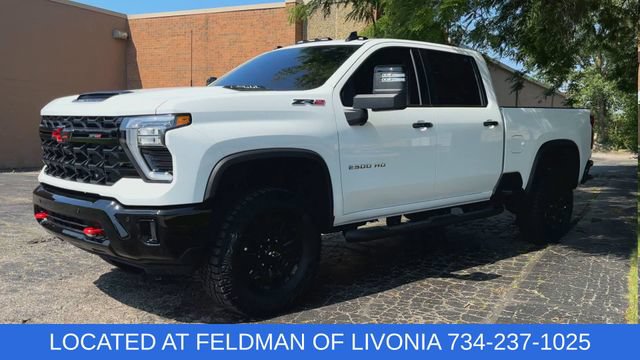 Certified 2026 Chevrolet Silverado 2500 ZR2 AWD/4WD image 4