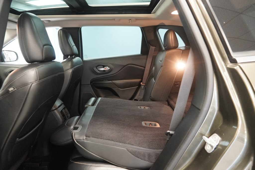 Used 2014 Jeep Cherokee Limited AWD/4WD image 28