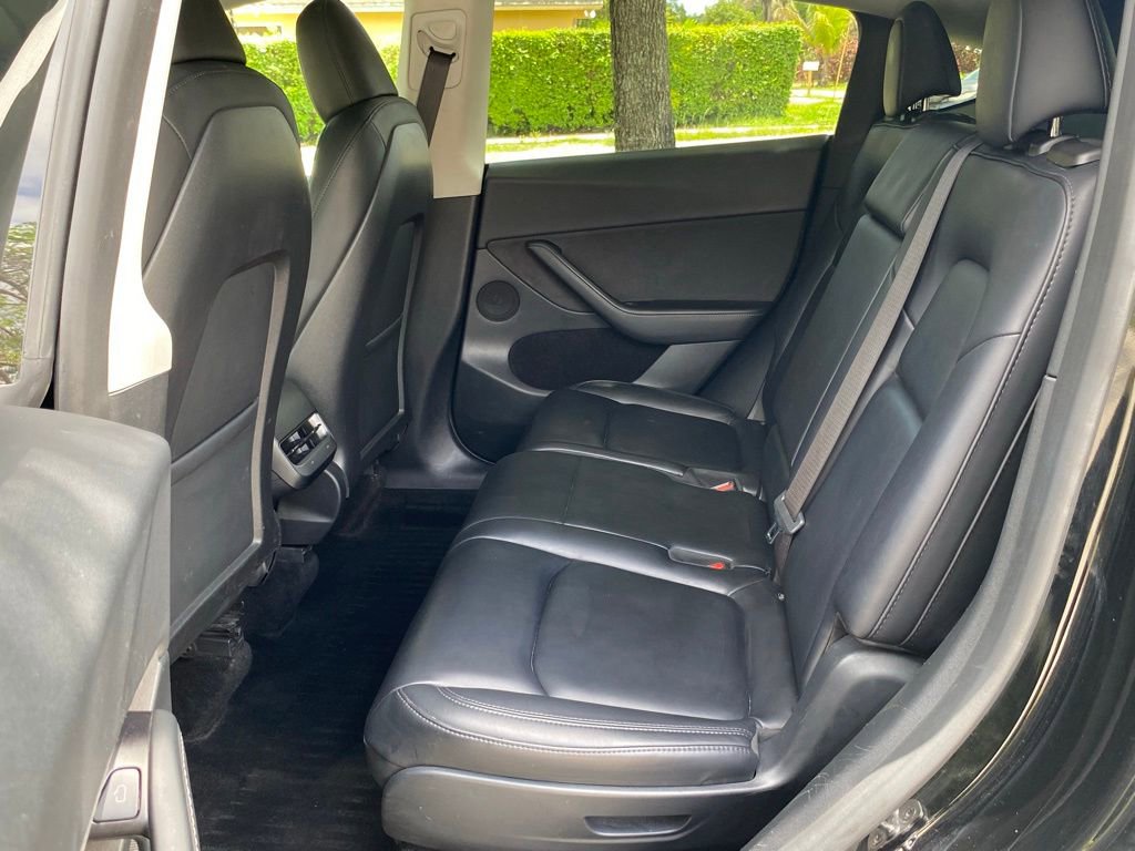 Used 2023 Tesla Model Y Long Range image 38