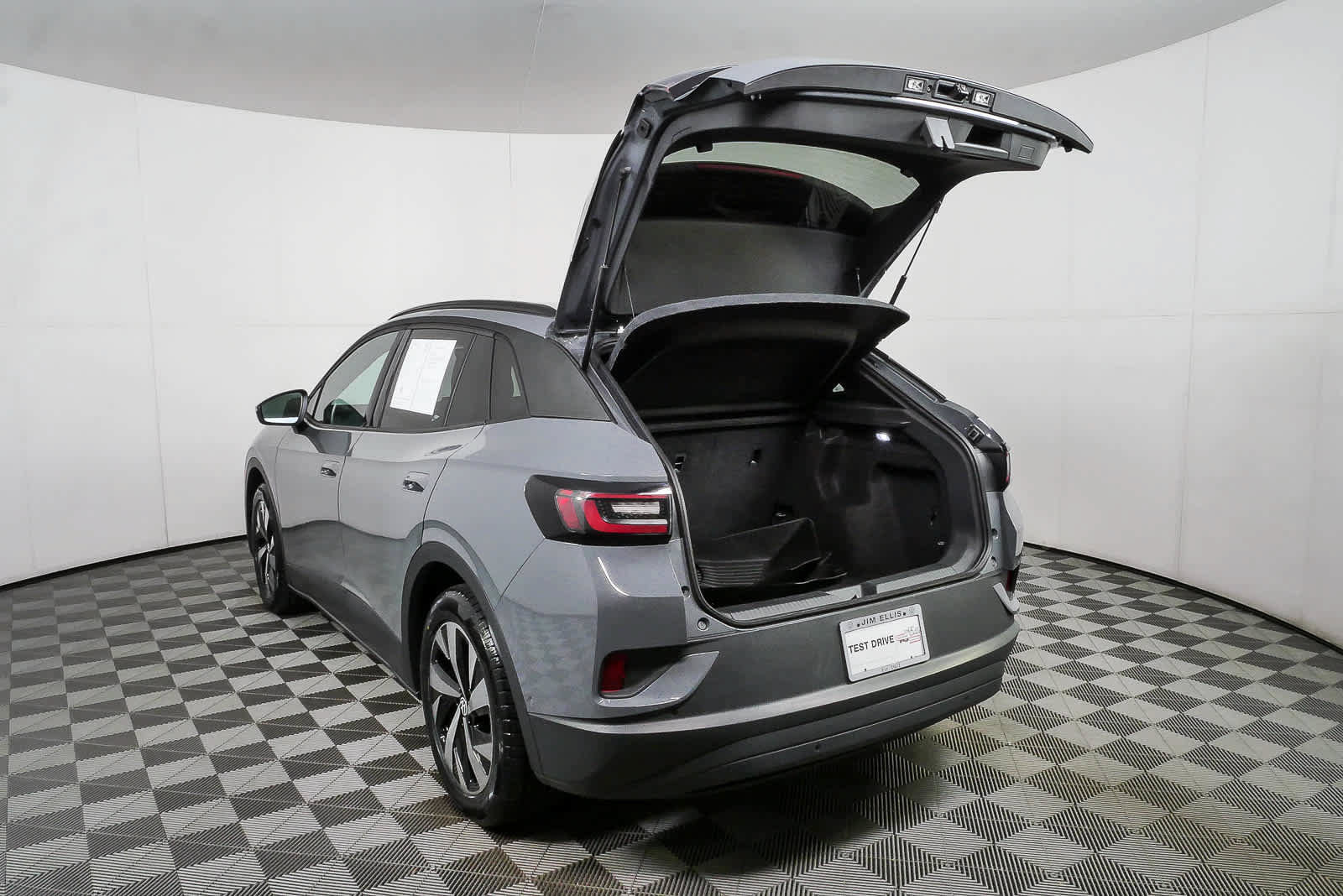 Certified 2023 Volkswagen ID.4 2WD image 34