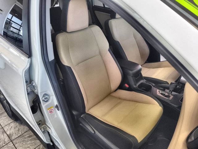 Used 2018 Toyota RAV4 XLE AWD/4WD image 25