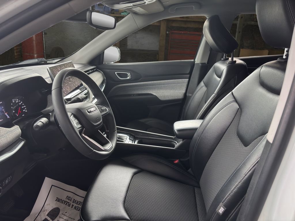 Used 2022 Jeep Compass Latitude image 19