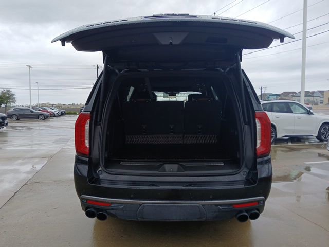 Used 2023 GMC Yukon XL Denali Ultimate image 9
