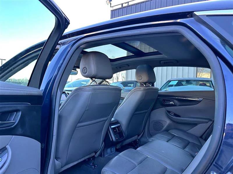 Used 2018 Chevrolet Impala Premier w/ Premier Confidence Package image 20