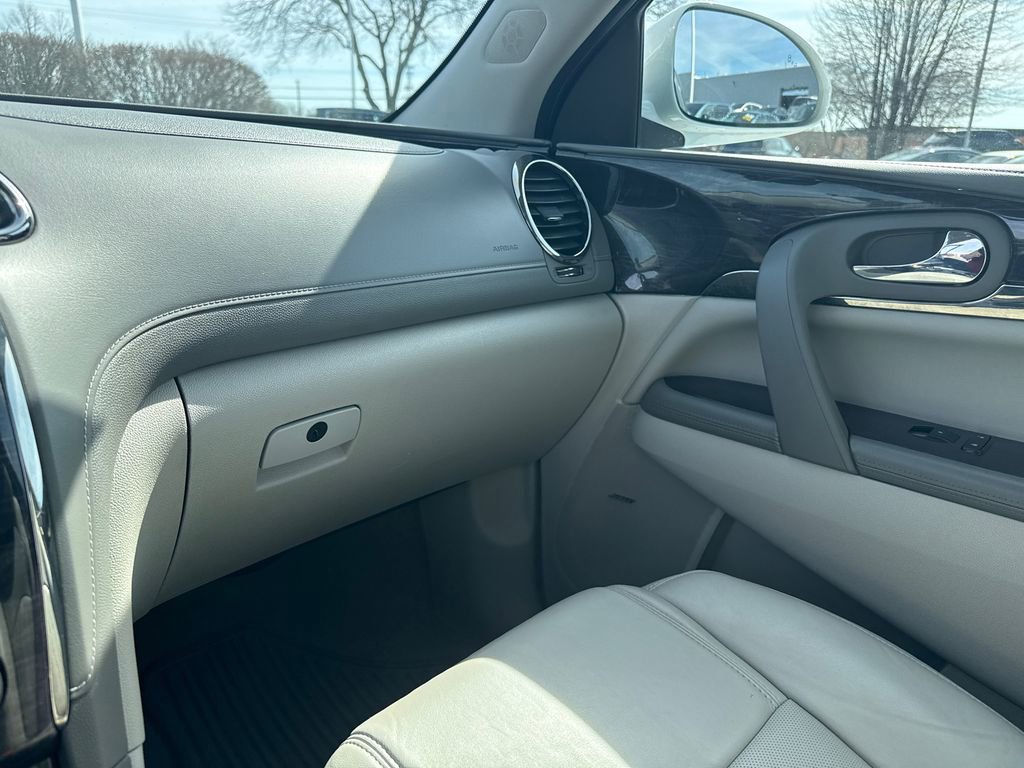 Used 2017 Buick Enclave Leather image 27