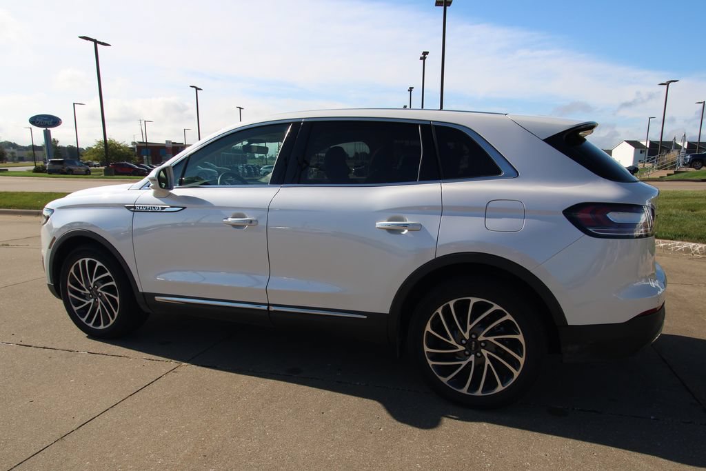 Used 2019 Lincoln Nautilus Reserve w/ Driver Assistance Package AWD/4WD image 16