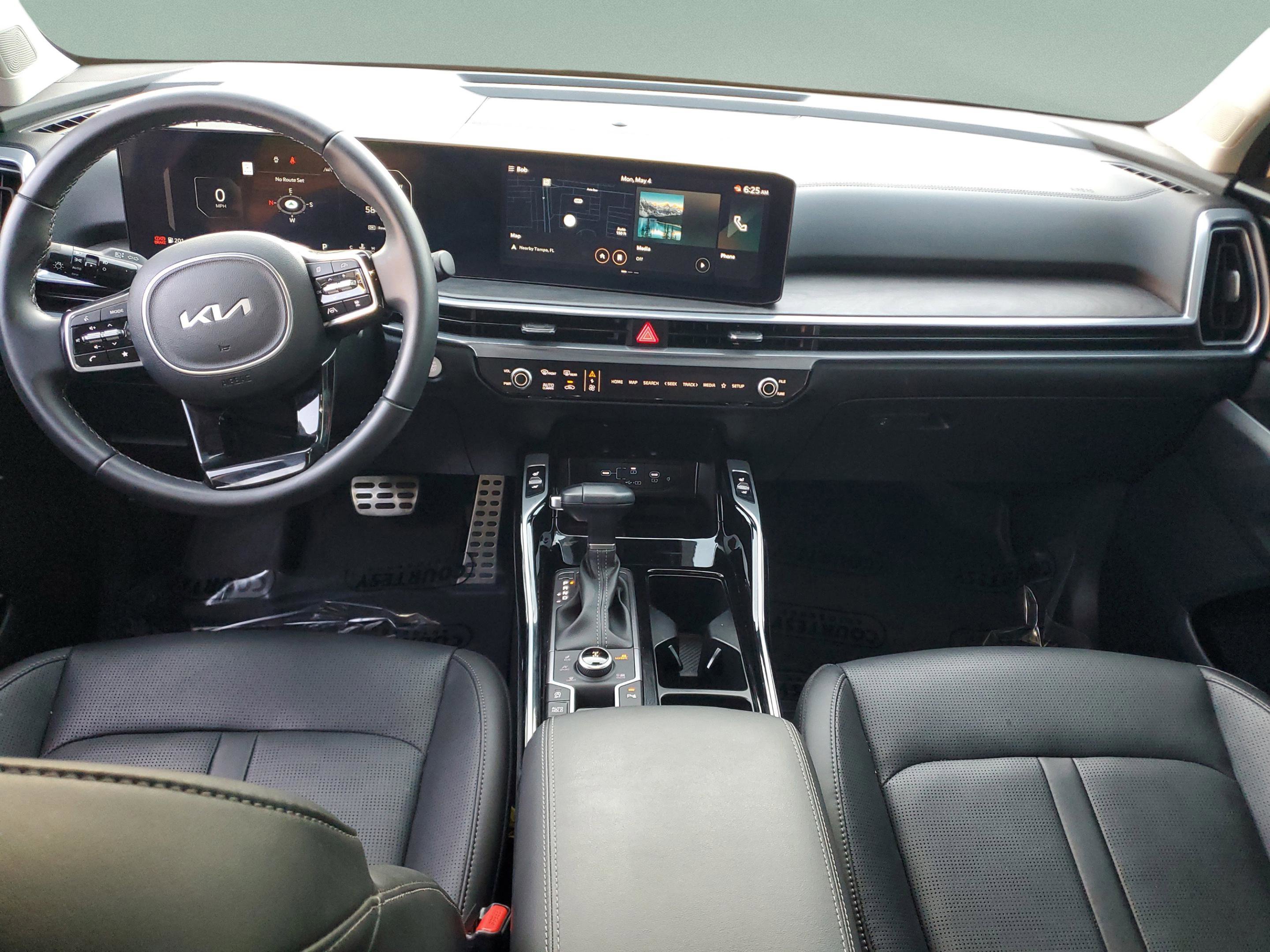 Certified 2025 Kia Sorento SX AWD/4WD image 8