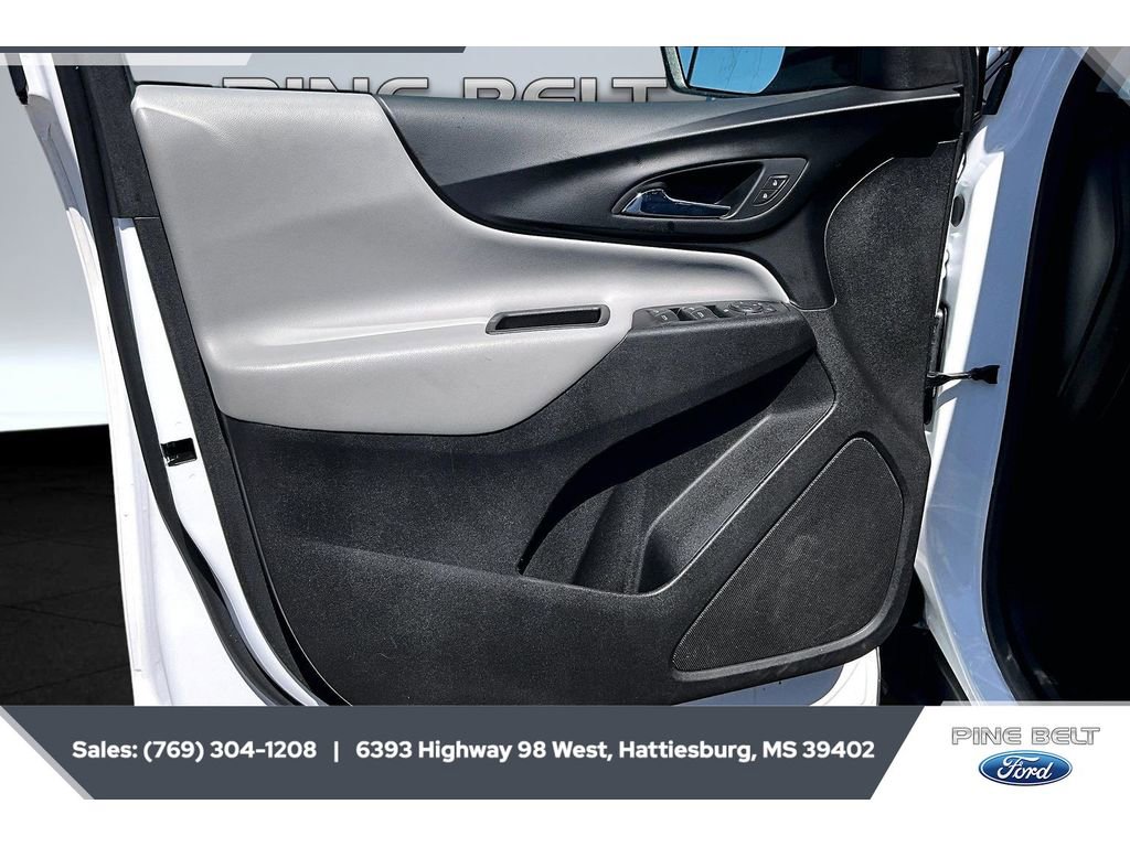 Used 2022 Chevrolet Equinox LS image 17