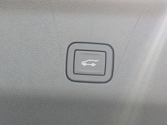 New 2026 Chevrolet Tahoe Premier w/ Sun And Tow Package image 15