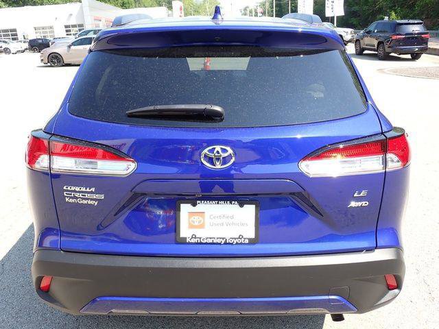 Certified 2022 Toyota Corolla Cross LE AWD/4WD image 5