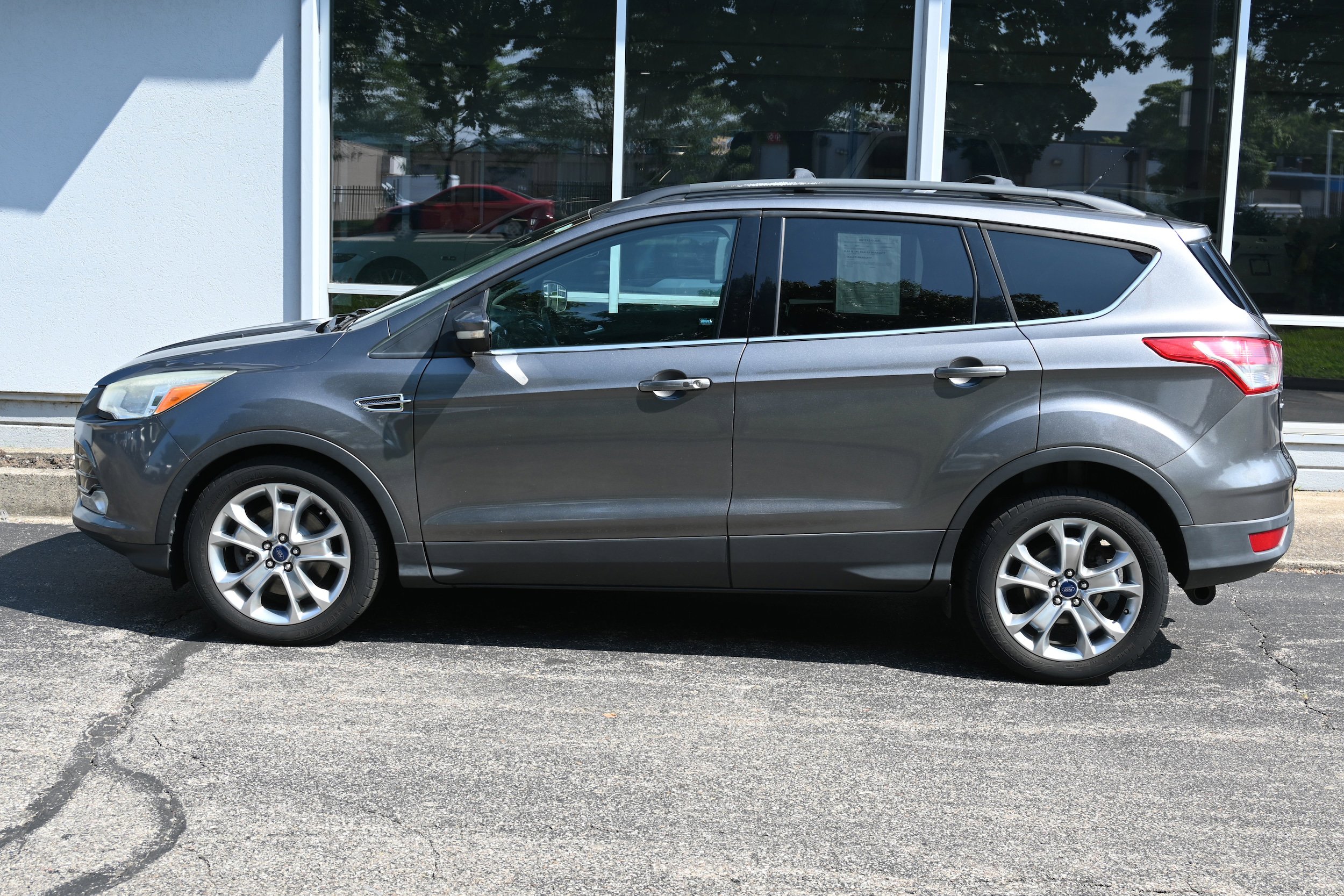 Used 2013 Ford Escape SEL FWD image 2