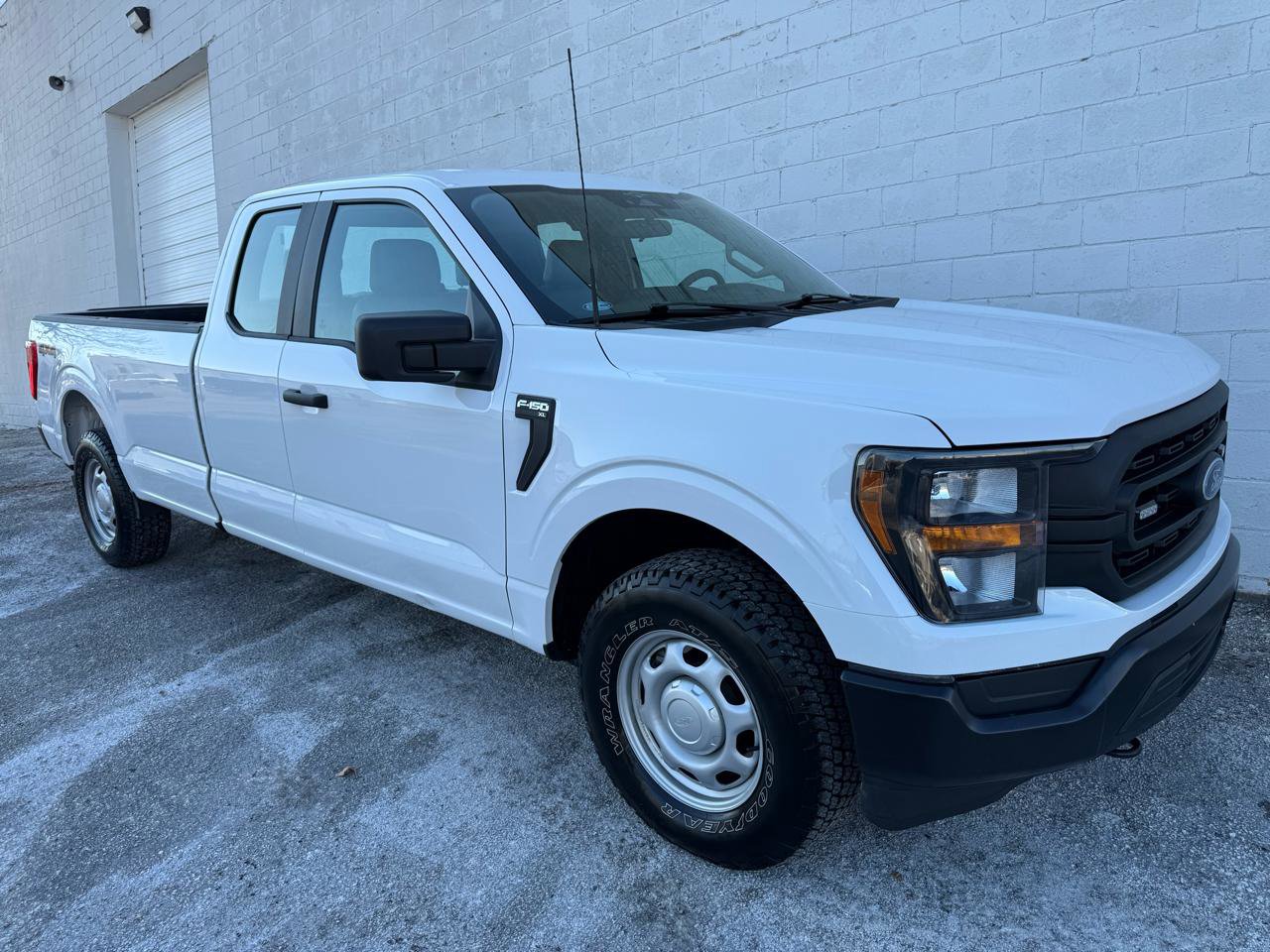 Used 2023 Ford F150 XL image 9