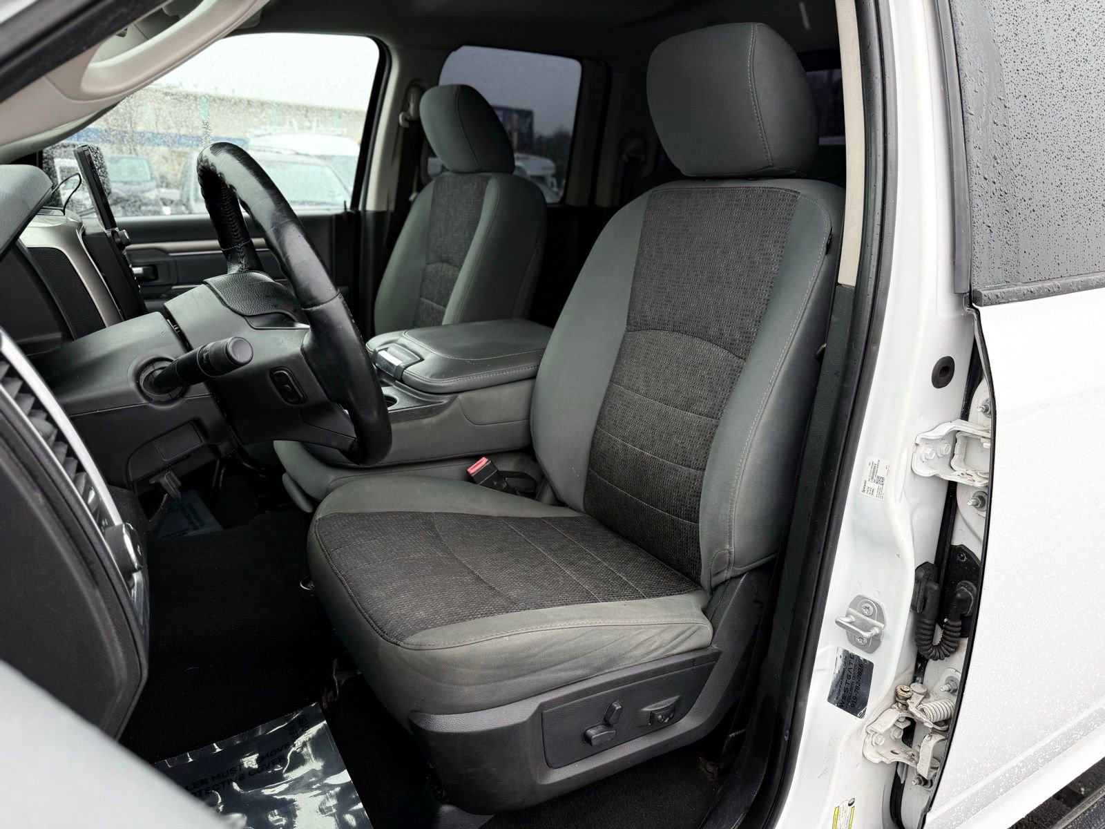 Used 2016 RAM 1500 Big Horn AWD/4WD image 19