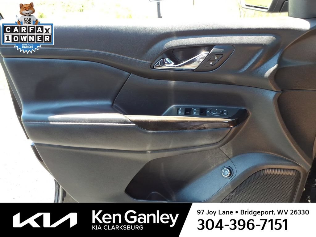Used 2021 GMC Acadia AT4 w/ LPO, Floor Liner Package AWD/4WD image 19