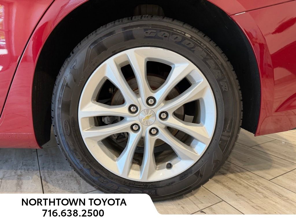 Used 2018 Chevrolet Malibu LT FWD image 7