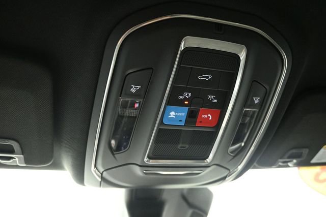 Used 2025 Jeep Grand Cherokee Altitude AWD/4WD image 33