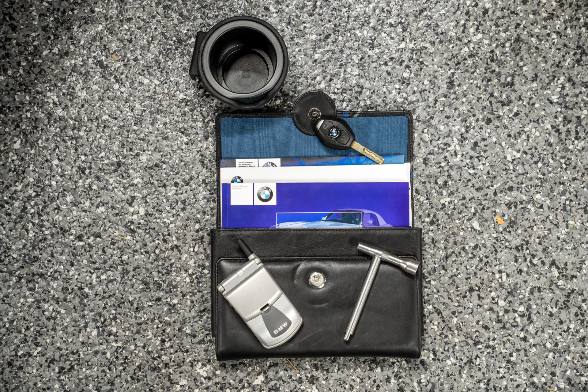 Used 2003 BMW Z8 image 21