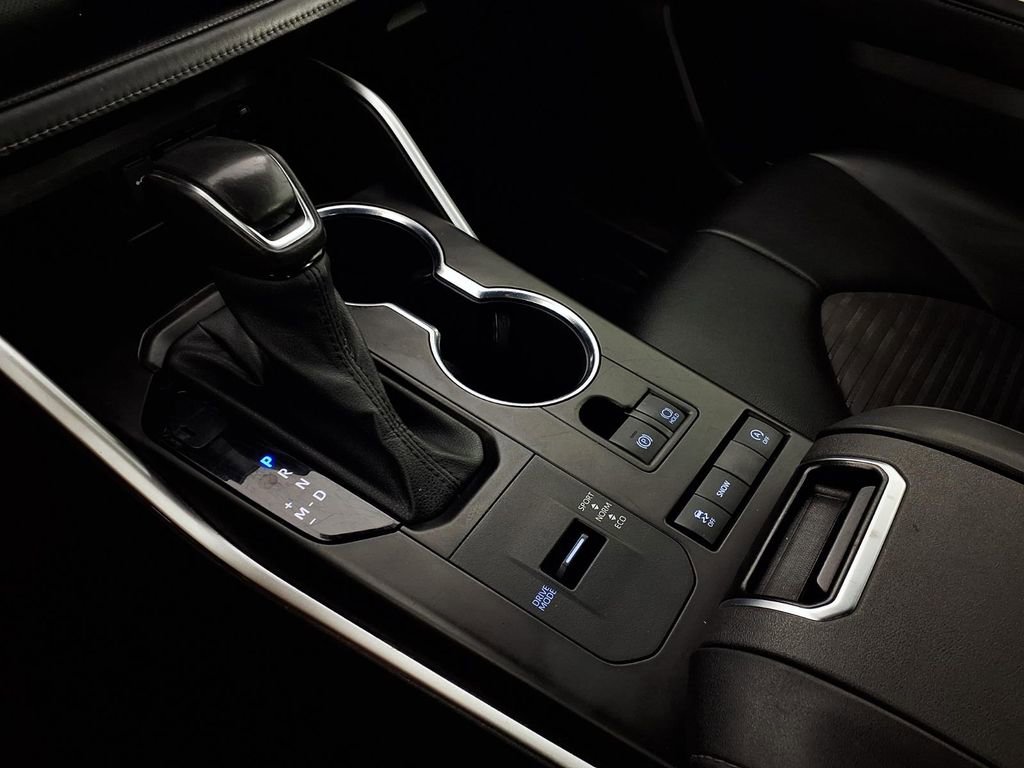 Used 2021 Toyota Highlander XSE image 22