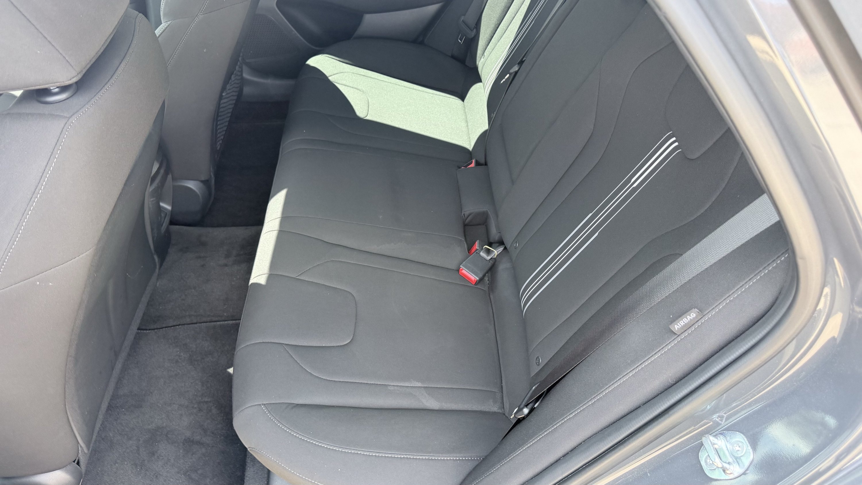 Used 2025 Hyundai Elantra SEL FWD image 25