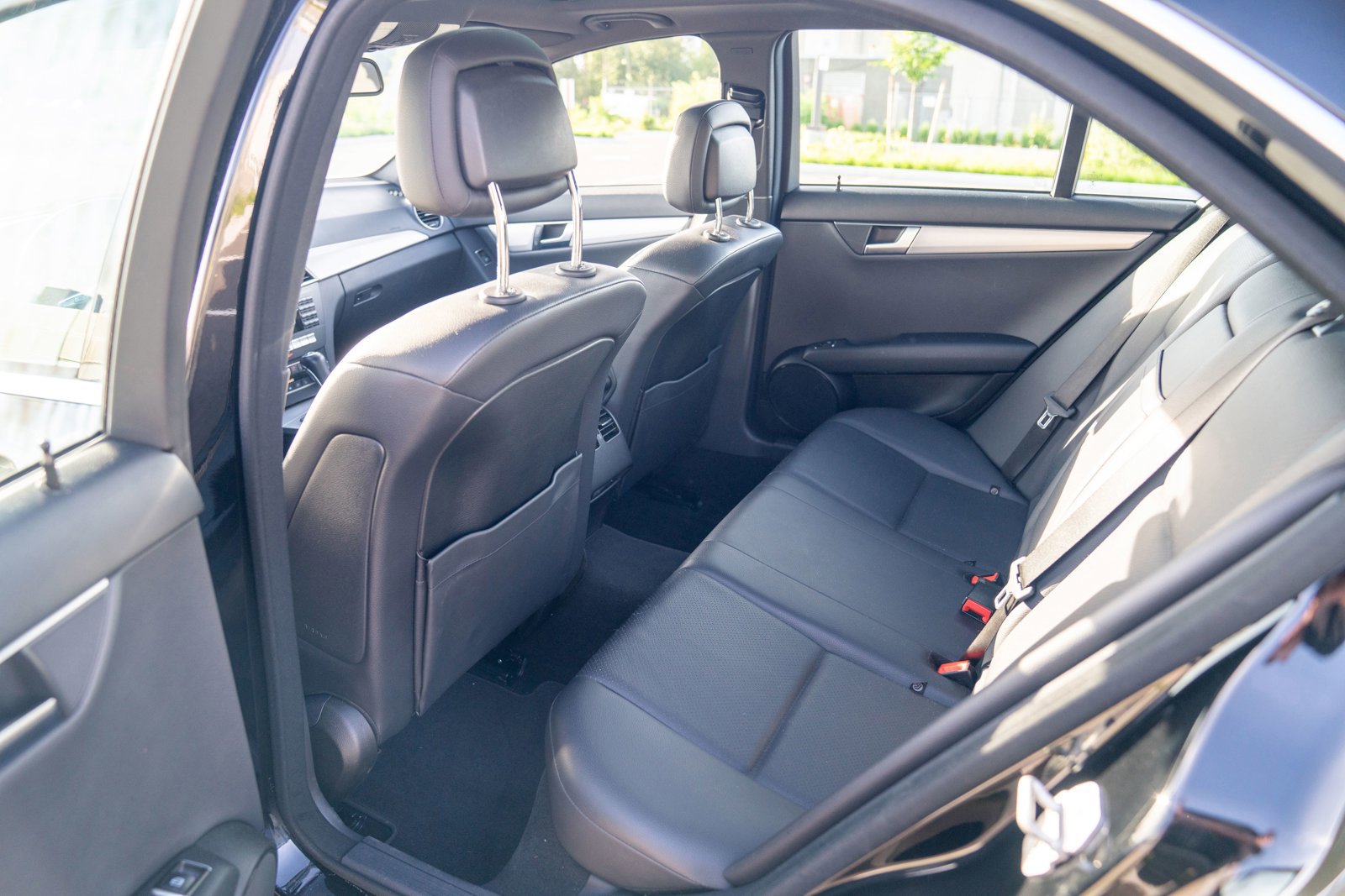 Used 2014 Mercedes-Benz C 300 4MATIC Sedan image 21
