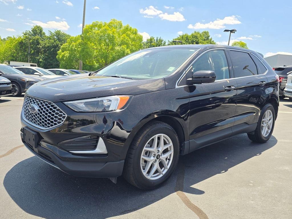 Used 2024 Ford Edge SEL AWD/4WD image 7