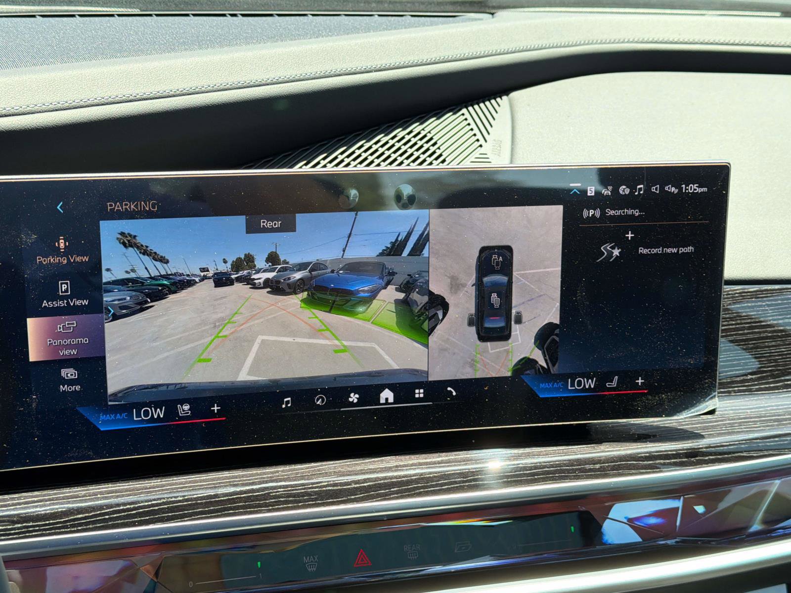 New 2026 BMW 750e xDrive AWD/4WD image 21