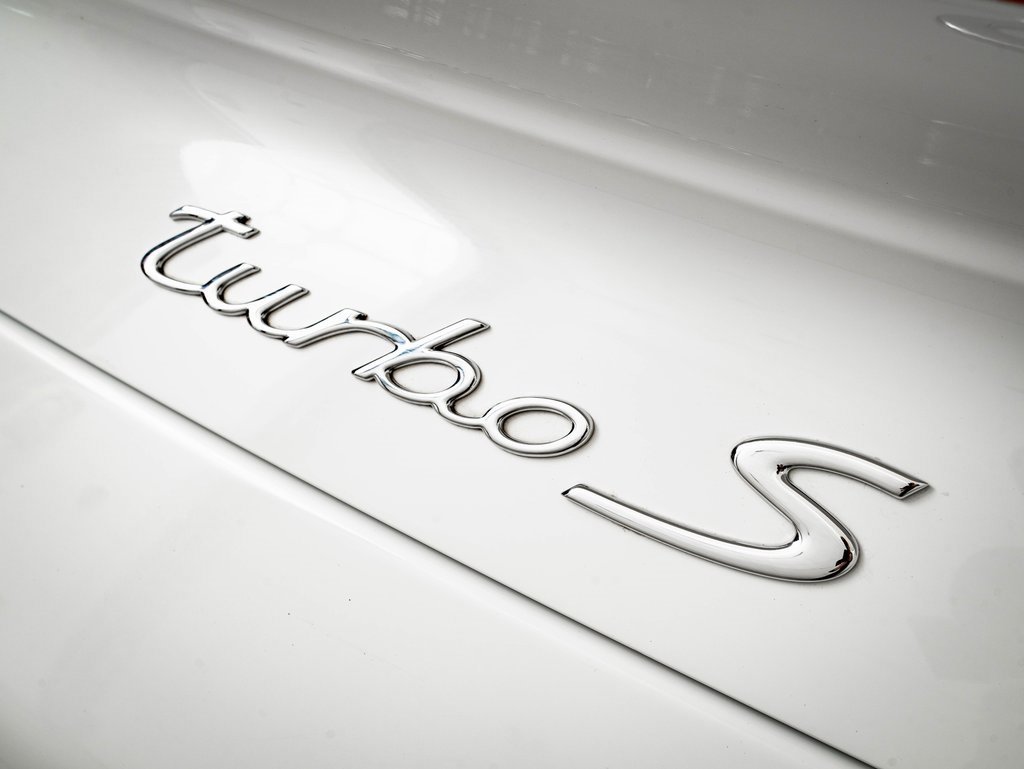 Used 2011 Porsche 911 Turbo S image 19