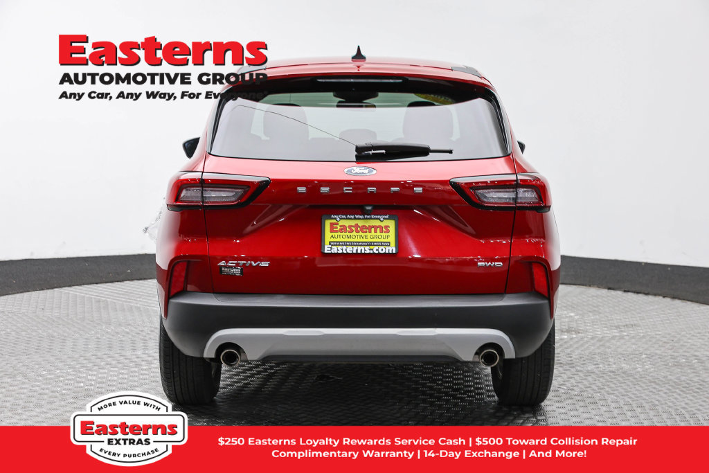 Used 2023 Ford Escape Active AWD/4WD image 7