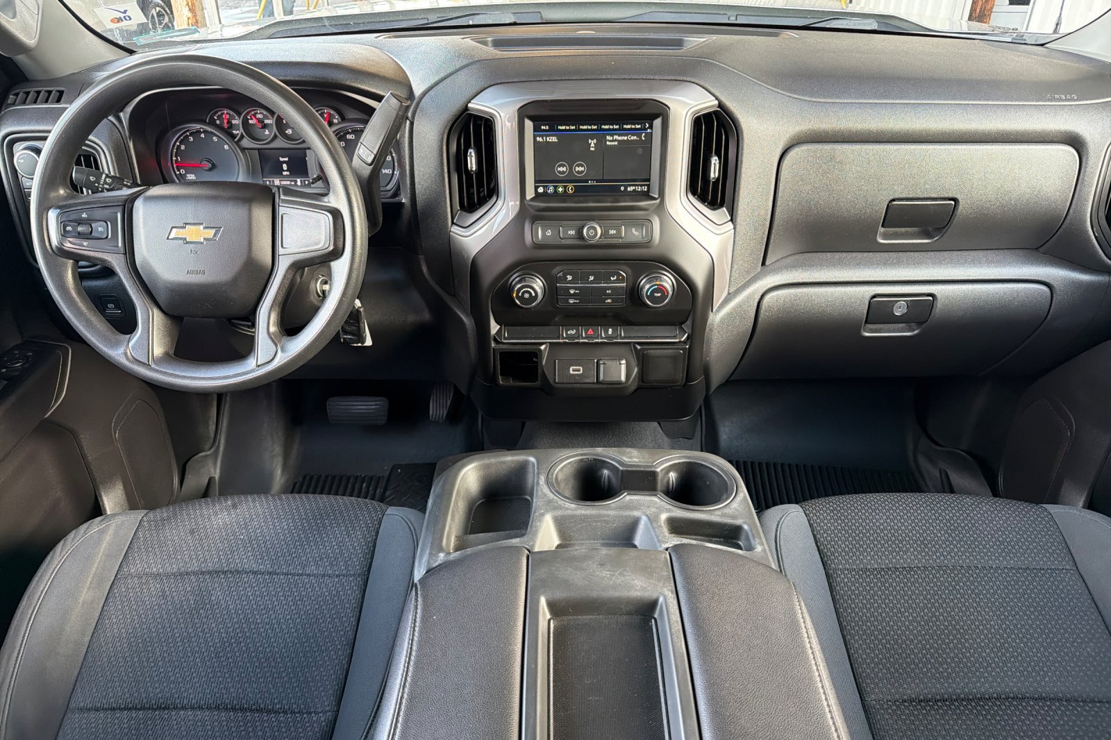 Used 2019 Chevrolet Silverado 1500 Custom w/ Custom Value Package AWD/4WD image 12