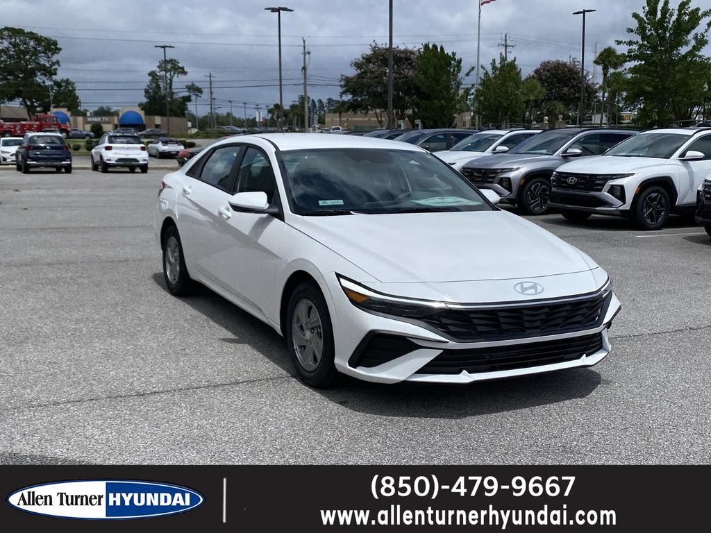 New 2026 Hyundai Elantra SE