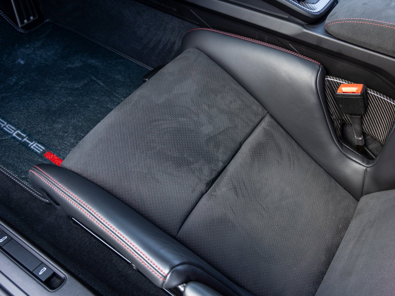 Certified 2024 Porsche 911 GT3 RS image 34