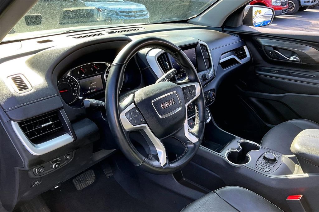 Used 2023 GMC Terrain SLT image 16