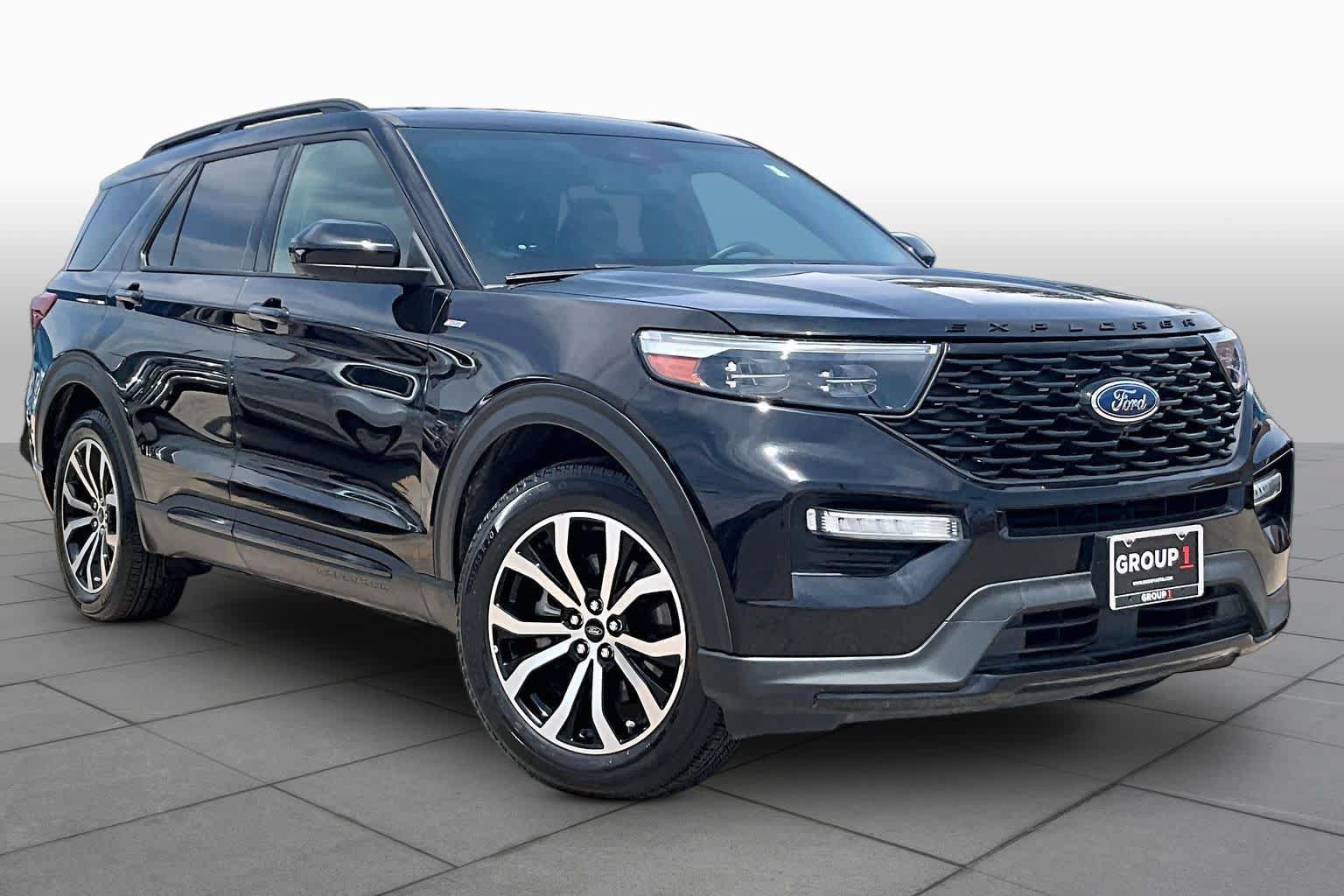 Used 2023 Ford Explorer ST-Line w/ Class IV Trailer Tow Package RWD image 3