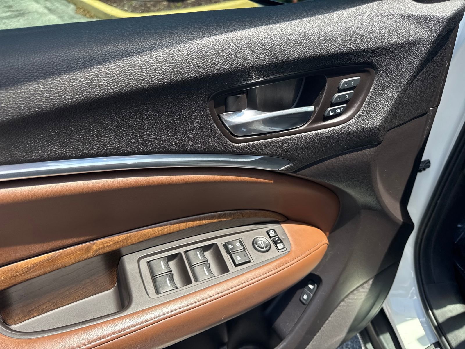 Used 2018 Acura MDX SH-AWD w/ Advance Package image 13