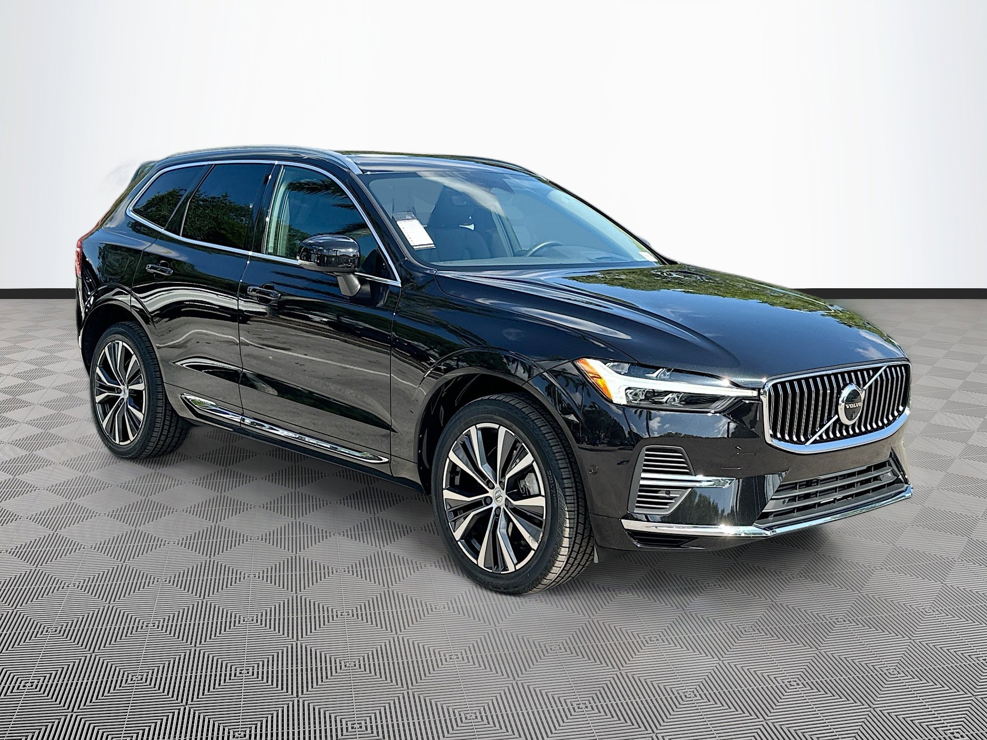 Used 2022 Volvo XC60 T8 Inscription Expression w/ Advanced Package