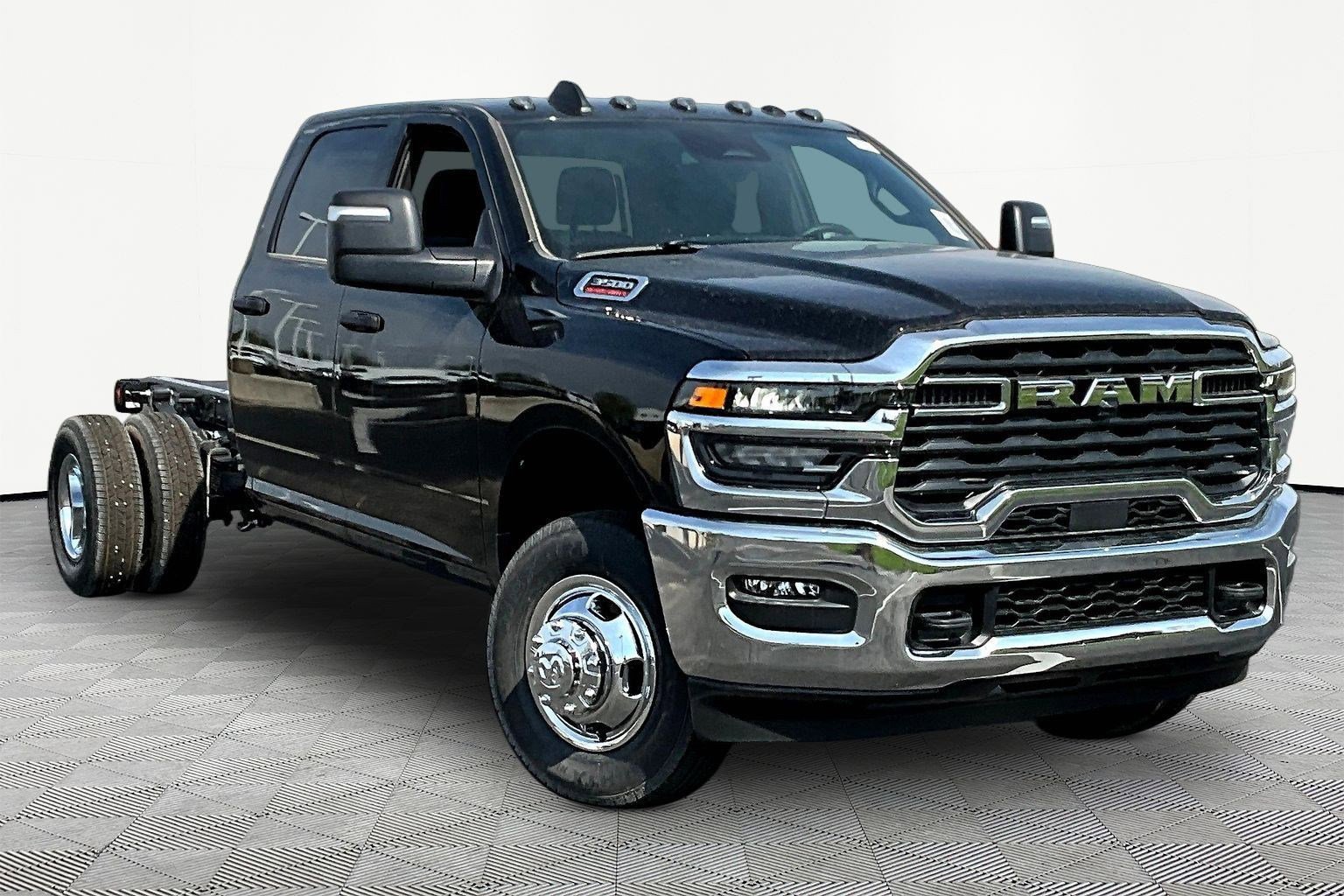 New 2026 RAM 3500 Tradesman AWD/4WD image 3