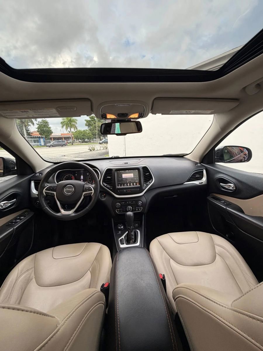 Used 2016 Jeep Cherokee Limited image 15